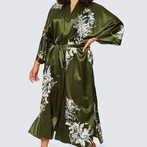 WASHABLE SILK YURI KIMONO ROBE (PLUS)
